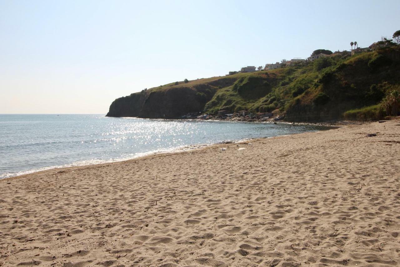 Katana Suites Beach Agnone Bagni Exteriör bild